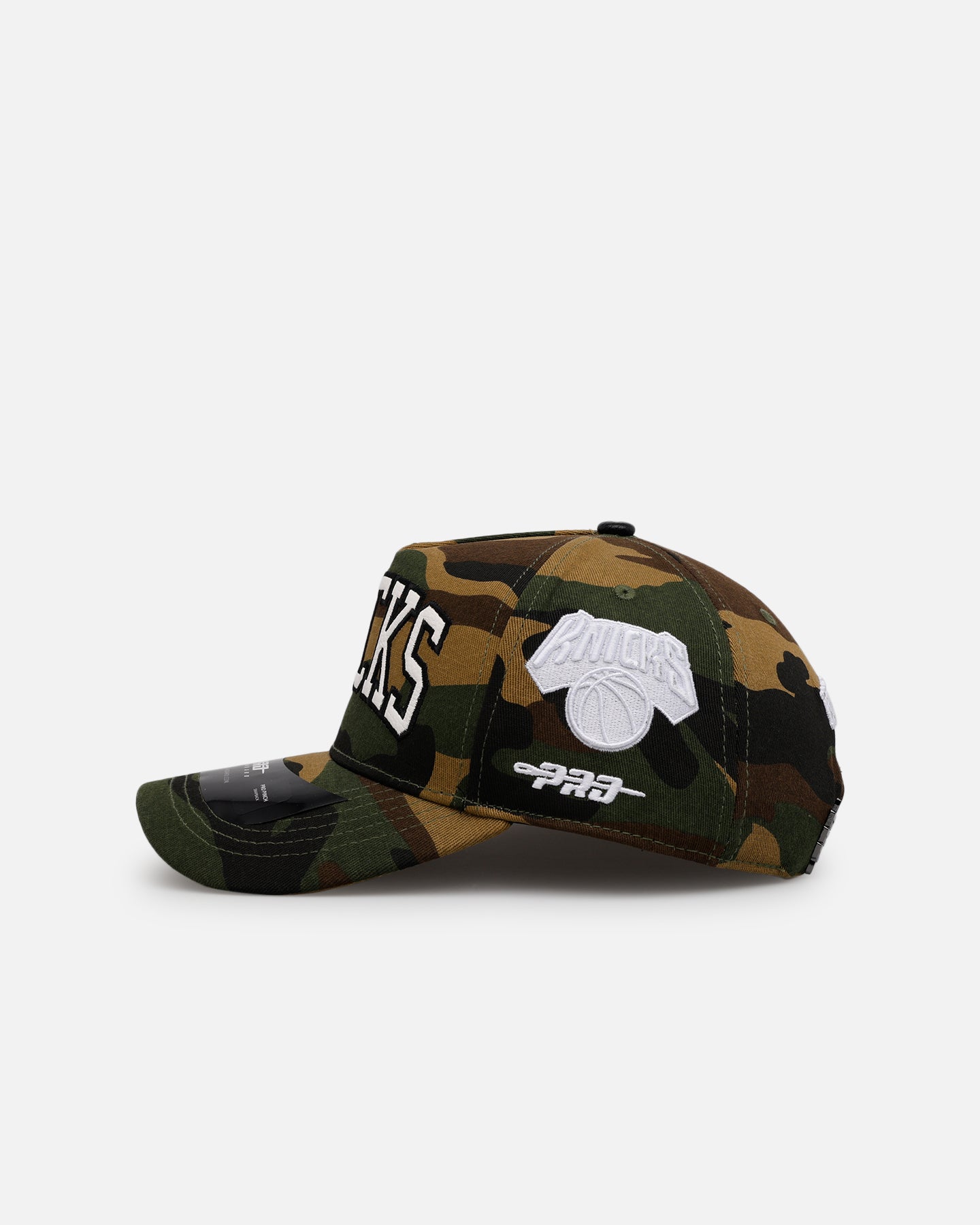 Pro Standard New York Knicks 'Woodland Camo' Pro Pinch Snapback Camo