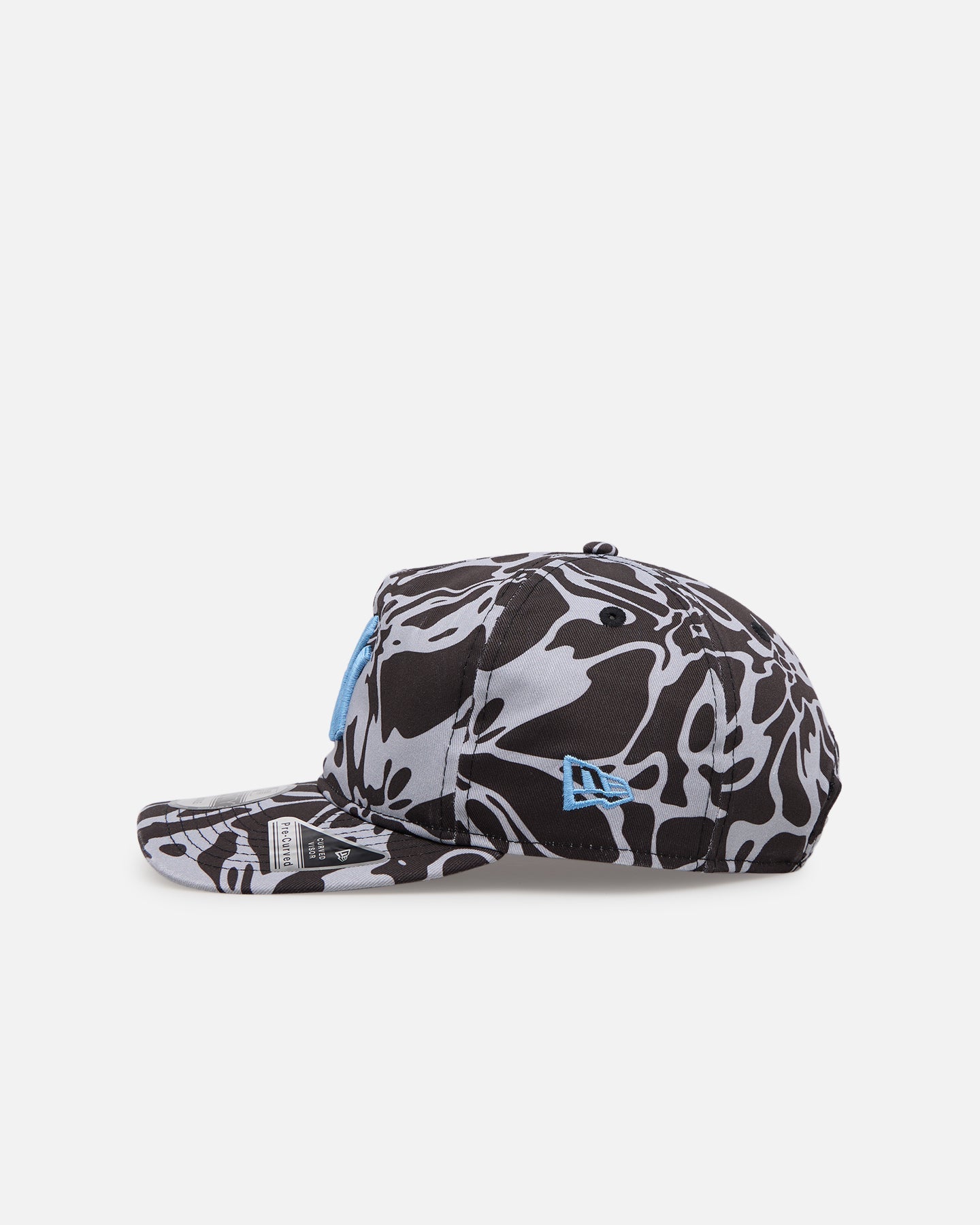 New Era New York Yankees 'Brushed Cotton' 19TWENTY Strapback Black/Light Blue