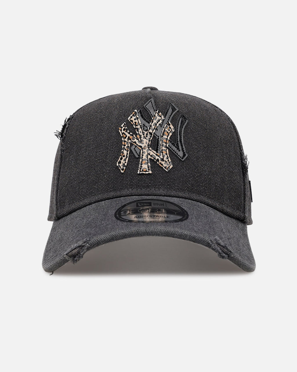 New Era New York Yankees 'Patent Leather' 9FORTY A-Frame Strapback Washed Black