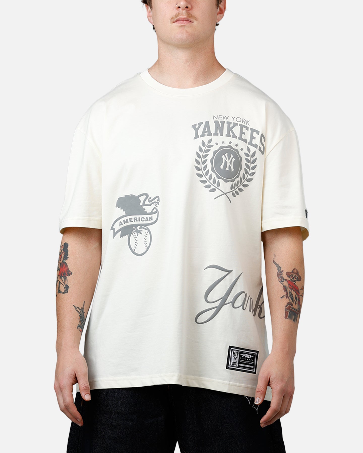 Pro Standard New York Yankees Street Team T-Shirt Eggshell