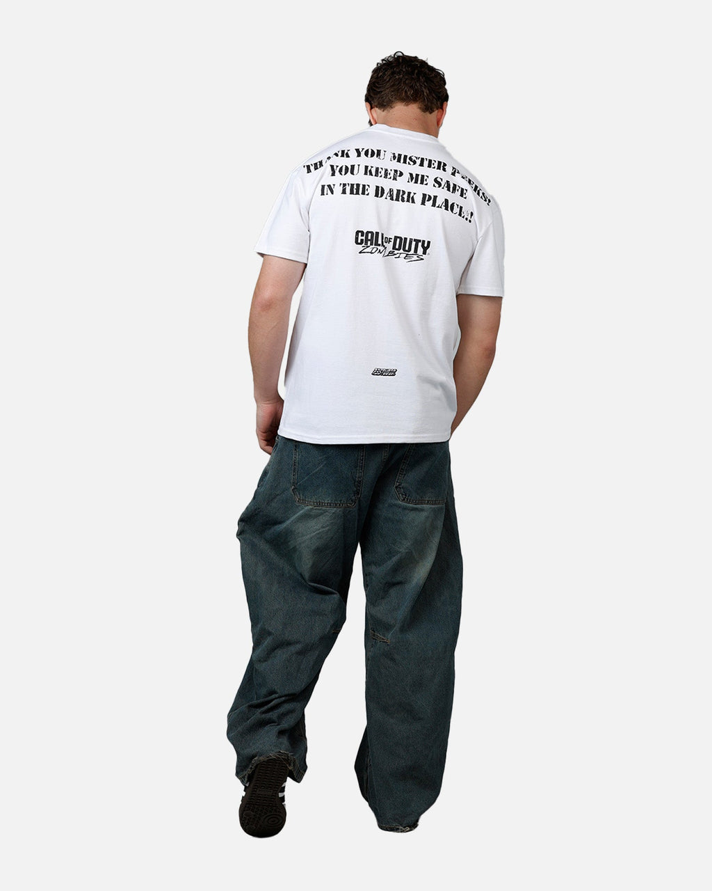 73 Studio X Call Of Duty Mister Peeks Zombies T-Shirt White