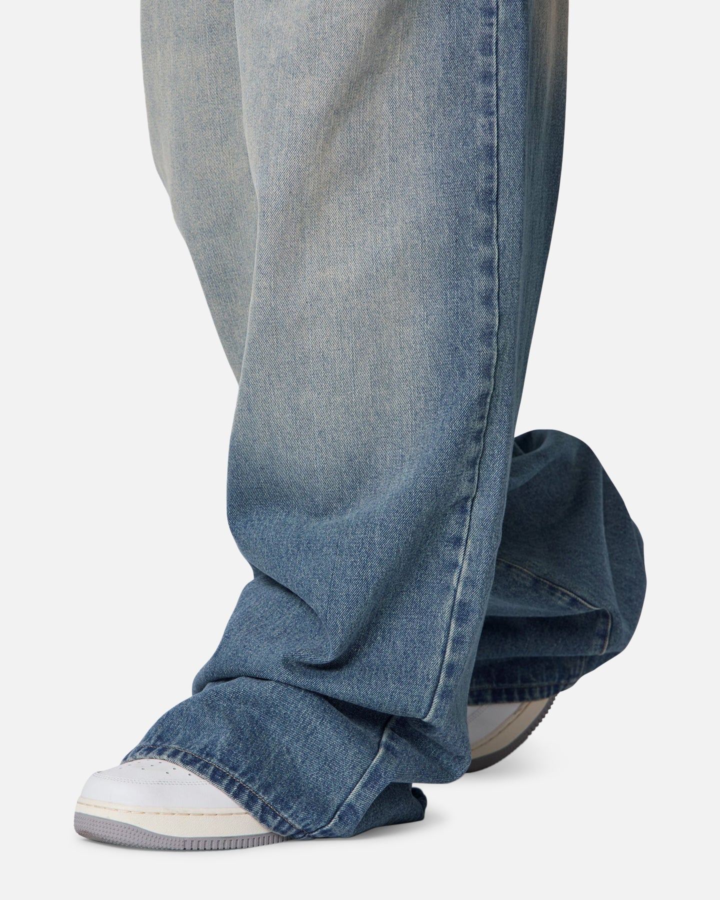 MNML Rave Washed Jeans Medium Blue