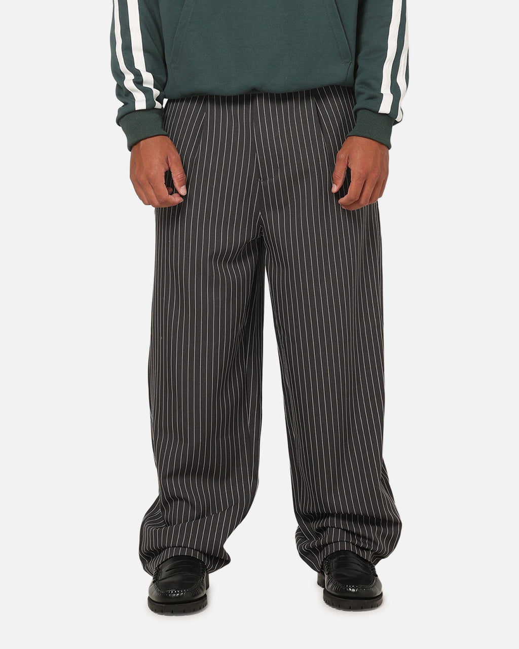 Carre Heritage Pleated Pants Black Pinstripe