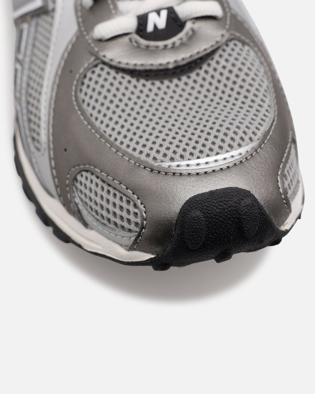 New Balance 204 Dark Silver